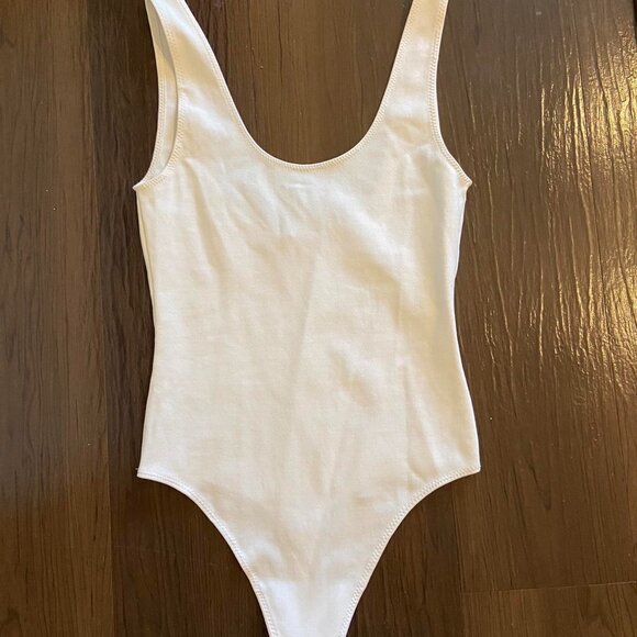 Aritzia Women's White Bodysuit - Picture 11 of 12